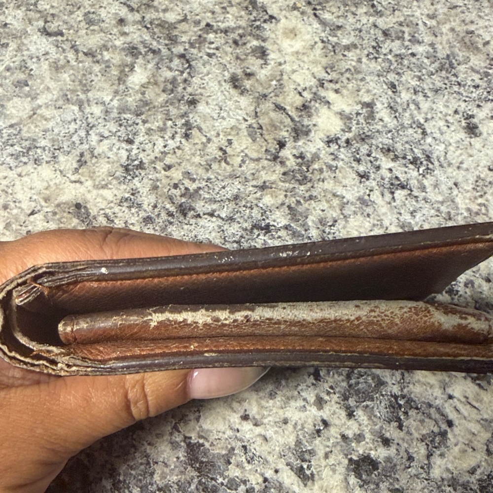 Louis Vuitton Brown and Gold Monogram Wallet - Picture 6 of 6